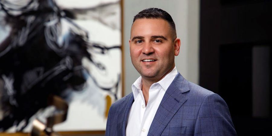 Misha Ezratti Net Worth